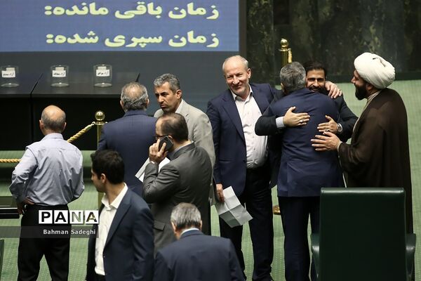 جلسه رای اعتماد وزیر صنعت، معدن و تجارت