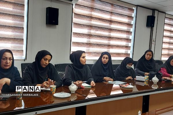 جلسه هماهنگی پایگاه‌های اوقات فراغت تابستانی و طرح اتقان منطقه فشافویه