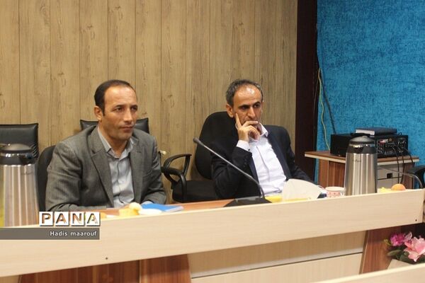 جلسه نقد و تحلیل کتاب «مقدمات پژوهش در آموزش» در بهارستان 2