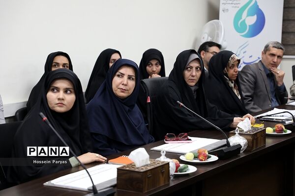 نشست صمیمی وزیر آموزش و پرورش با مدیران سازمان ملی تعلیم و تربیت کودک