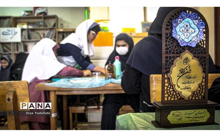 مسابقه دستان هنرمند دختران منطقه ۶ تهران