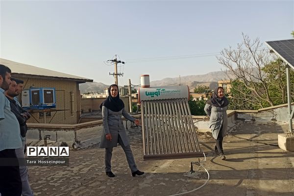 بازدید معلمان جوان ناحیه ۳ از پژوهش‌سرای اسدالله اسدی