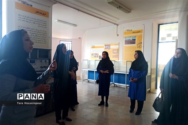بازدید معلمان جوان ناحیه ۳ از پژوهش‌سرای اسدالله اسدی