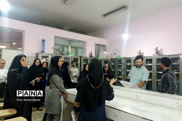 بازدید معلمان جوان ناحیه ۳ از پژوهش‌سرای اسدالله اسدی