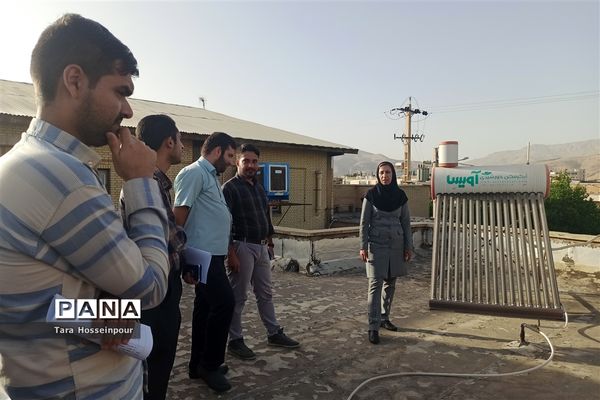 بازدید معلمان جوان ناحیه ۳ از پژوهش‌سرای اسدالله اسدی