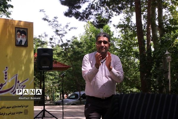 جلوه‌های آموزش بازی و خلاقیت در کارگاه جذاب‌سازی فعالیت‌های پرورشی