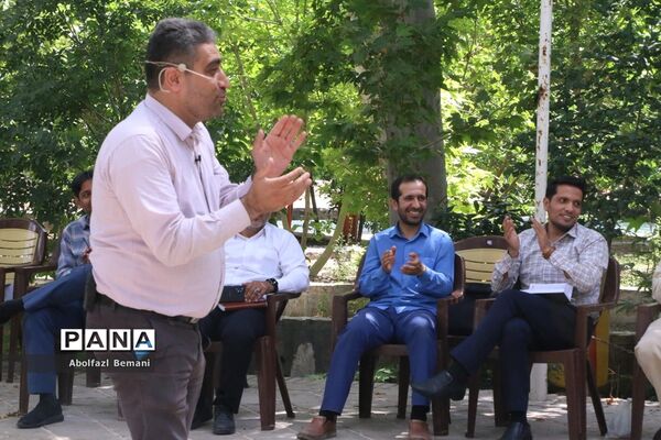 جلوه‌های آموزش بازی و خلاقیت در کارگاه جذاب‌سازی فعالیت‌های پرورشی