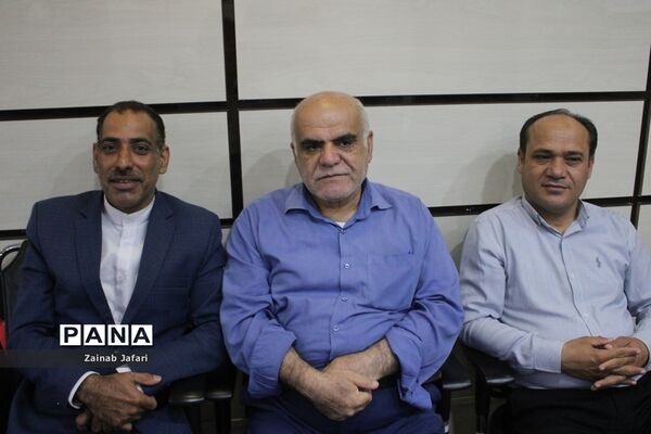نشست مسئولان و کارشناسان سازمان دانش‌آموزی استان بوشهر