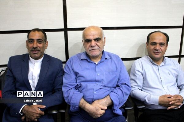 نشست مسئولان و کارشناسان سازمان دانش‌آموزی استان بوشهر