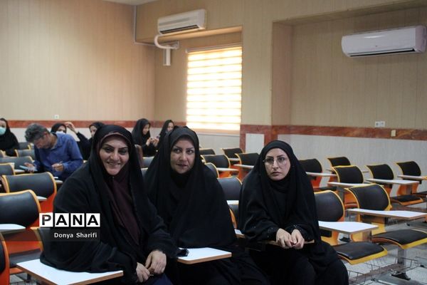 کارگاه آموزشی ارائه جدیدترین  یافته‌های تجربی در امور تربیتی، مشاوره و مراقبت در برابر آسیب‌های اجتماعی