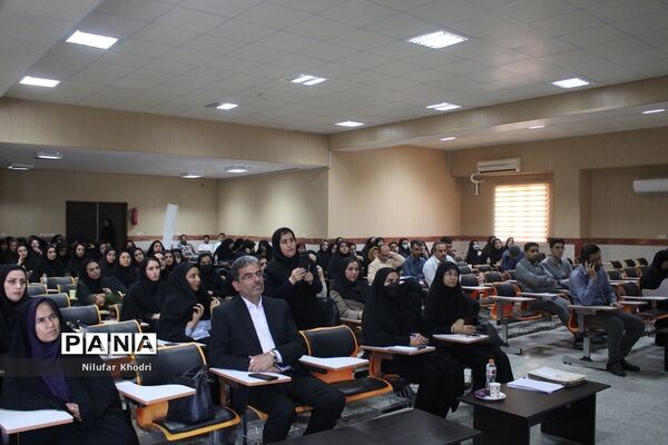 کارگاه آموزشی ارائه جدیدترین  یافته‌های تجربی در امور تربیتی، مشاوره و مراقبت در برابر آسیب‌های اجتماعی