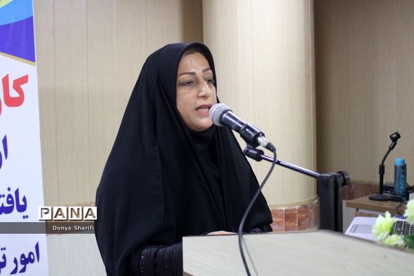 کارگاه آموزشی ارائه جدیدترین  یافته‌های تجربی در امور تربیتی، مشاوره و مراقبت در برابر آسیب‌های اجتماعی