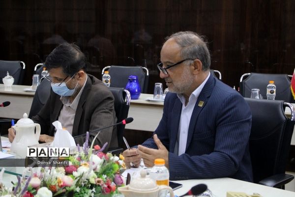 کارگروه شورای پشتیبانی سواد‌آموزی استان بوشهر