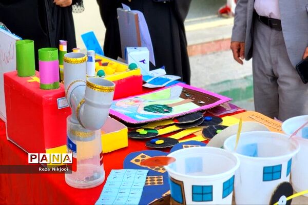 همایش معماران خشت اول در ناحیه‌ یک بهارستان