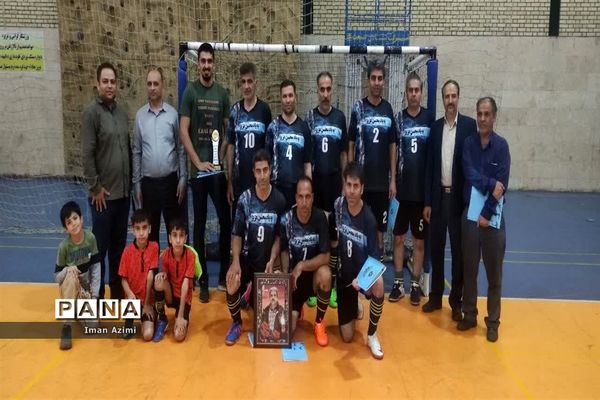 مراسم اختتامیه مسابقات فوتسال فرهنگیان استان مرکزی