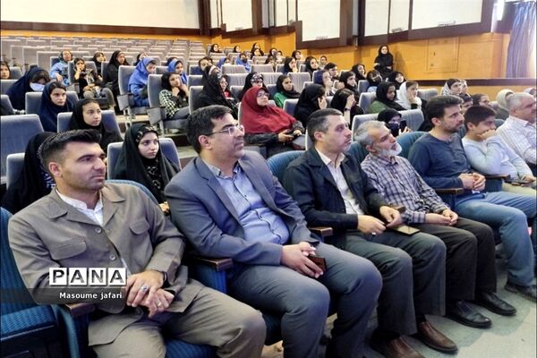 اعزام دانش‌آموزان دختر زیارت اولی گلستانی به مشهد مقدس