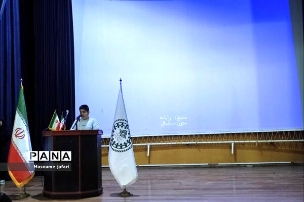 اعزام دانش‌آموزان دختر زیارت اولی گلستانی به مشهد مقدس
