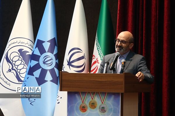 آیین تجلیل از مدال‌آوران المپیادهای علمی