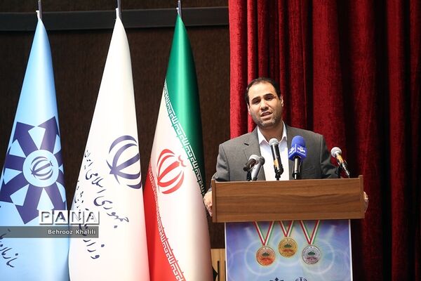آیین تجلیل از مدال‌آوران المپیادهای علمی