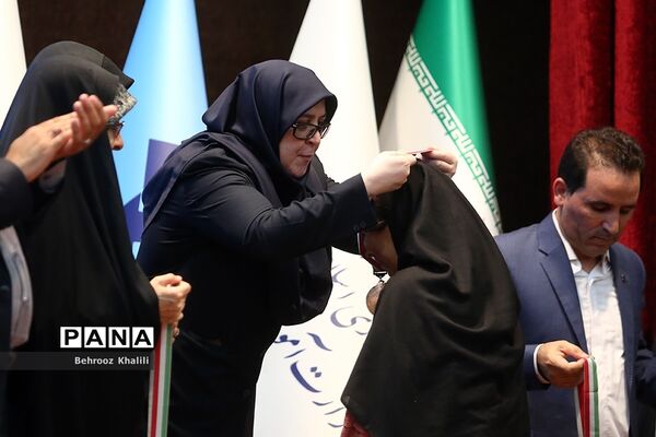 آیین تجلیل از مدال‌آوران المپیادهای علمی