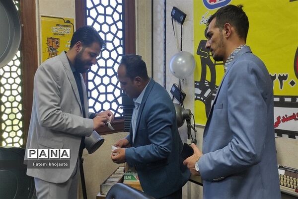 برپایی نمایشگاه صنایع‌ دستی در قرچک