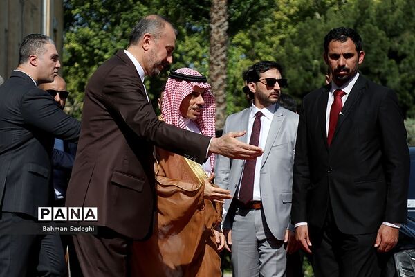 دیدار وزرای خارجه عربستان و ایران