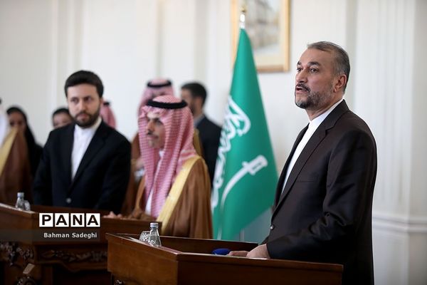 دیدار وزرای خارجه عربستان و ایران