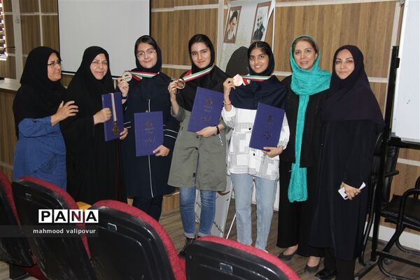 آیین تجلیل از مدال‌آوران المپیادهای علمی