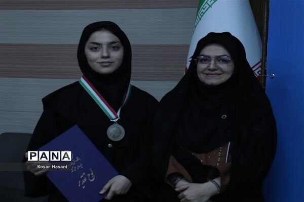 آیین تجلیل از مدال‌آوران المپیاد‌های علمی تابستان ۱۴۰۱