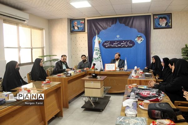 نشست همفکری هیات رئیسه مجلس دانش‌آموزی استان قم