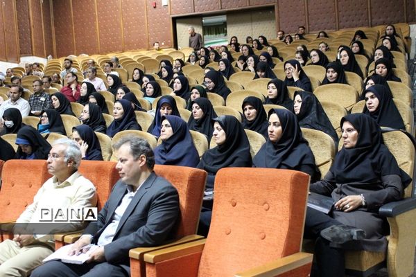 برگزاری دوره توانمندسازی مشاوران مدارس