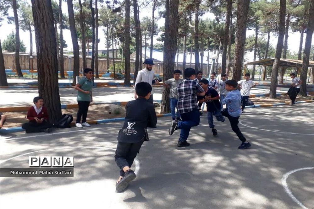 اردوی فرهنگی، تربیتی دانش‌آموزان دبستان امیرکبیر اسلامشهر در اردوگاه شهید‌منتظری شهریار