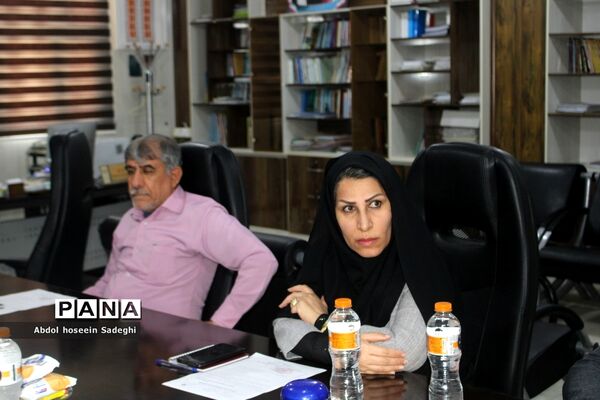 جلسه شورای نظارت بر مدارس بزرگسال استان بوشهر