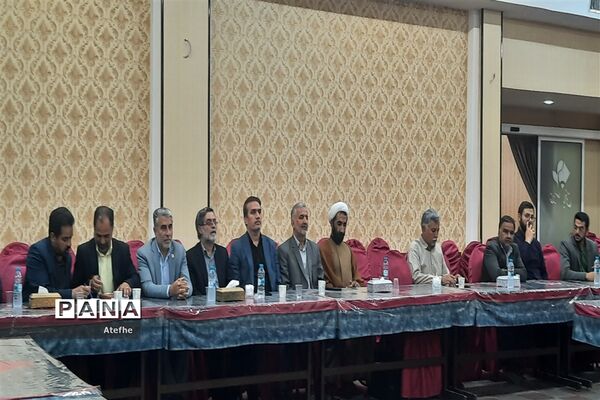 نشست علنی مجلس دانش‌آموزی شهرستان بافق با حضور معاون پرورشی اداره‌کل آموزش و پرورش استان