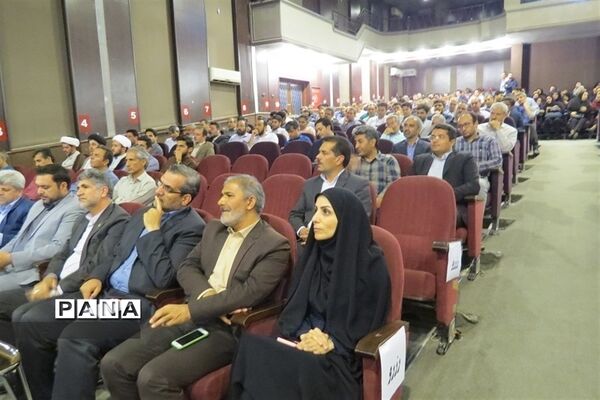 تجلیل از برترین‌های جشنواره الگوی برتر تربیتی،نوجوان سالم و تفکر و سبک زندگی  در خراسان شمالی