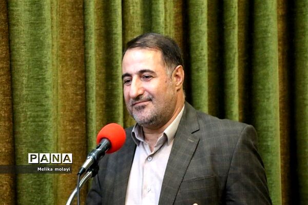 محفل شاعران و ادب‌دوستان در مصلی ‌نماز جمعه شهرستان قرچک
