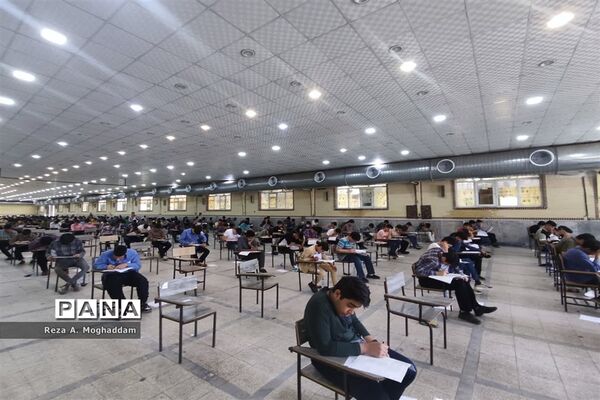 بازدید مسئولان وزارتی از آزمون ورودی مدارس استعدادهای درخشان در قم