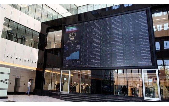 چشم‌انداز تابستانی ۳۸ صنعت در بورس