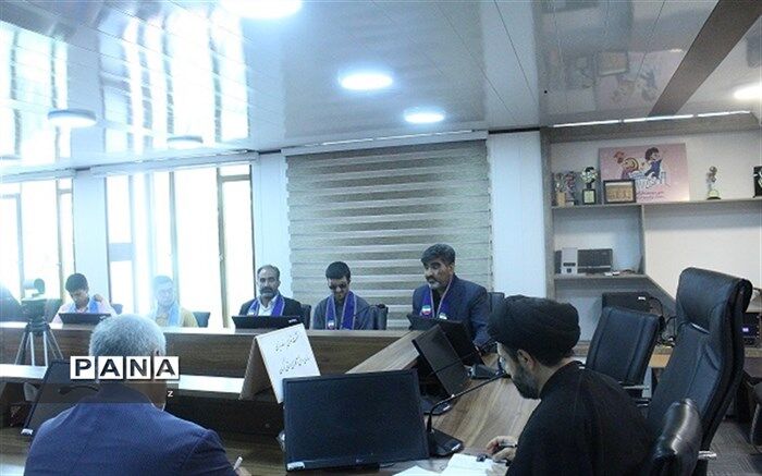هنرمندی سازمان دانش‌آموزی در شناساندن هویت  ایرانی اسلامی به دانش‌آموزان است