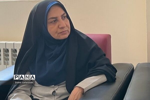 جلسه ارزیابی کیفیت‌بخشی به عملکرد مدیریت مراکز آموزشی در آموزش و پرورش رودهن