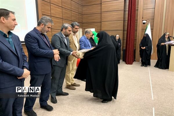 مراسم اختتامیه مدرسه انقلاب شهرستان‌های استان‌ تهران