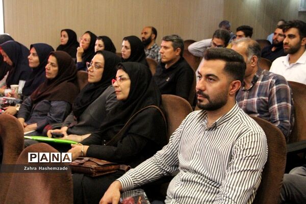 همایش ارتقای اطلاعات و دانش‌ مشاوران مدارس و مراکز مشاوره شهرستان‌های استان تهران