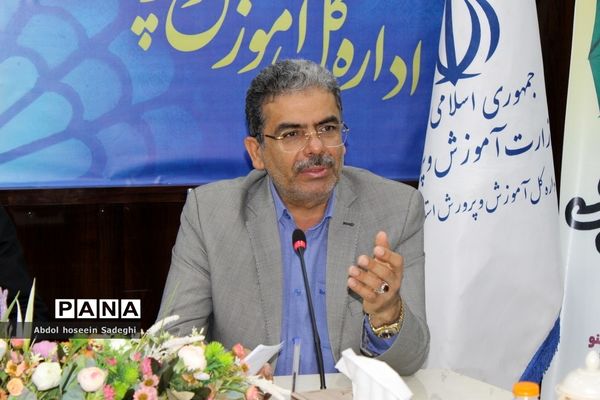 نشست هم‌اندیشی تشکل‌های دانش‌آموزی استان بوشهر