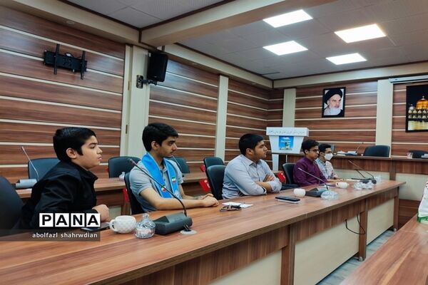 نشست نمایندگان مجلس دانش‌آموزی قطب شهید‌هاشمی‌نژاد استان خراسان رضوی
