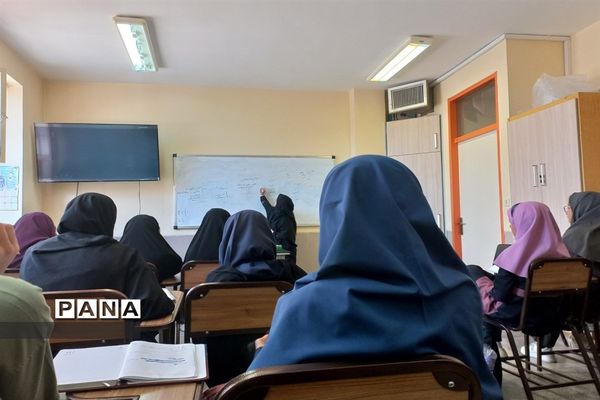 دومین روز دوره آموزش خبرنگاری ویژه دانش‌آموزان عضو خبرگزاری پانا استان اصفهان