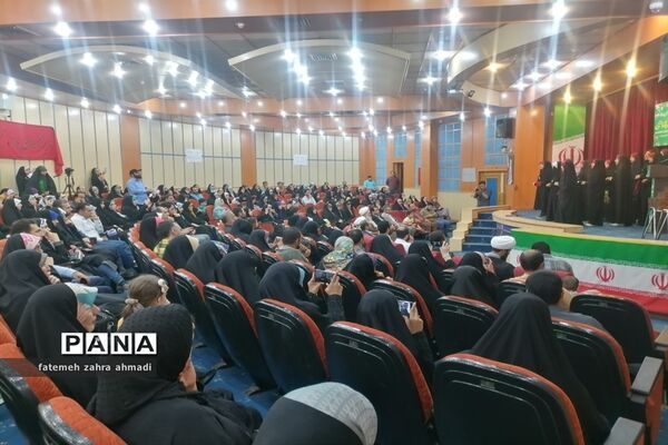 همایش خانوادگی بنت‌الهدی در قائمشهر