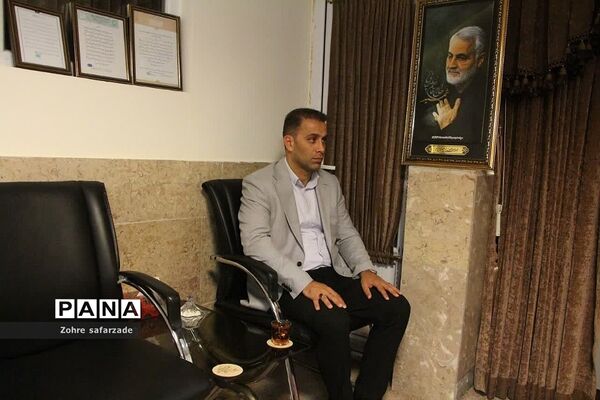 جلسه اعضای ستاد یادواره شهدا و سه شهید گمنام شهر آبعلی با امام جمعه رودهن