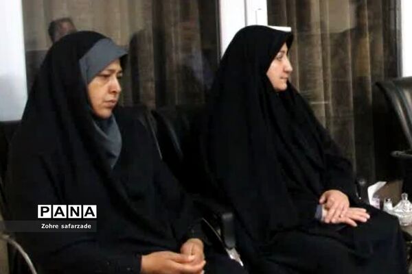 جلسه اعضای ستاد یادواره شهدا و سه شهید گمنام شهر آبعلی با امام جمعه رودهن