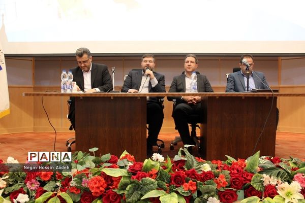 چهارمین نشست مجمع کمیسیون‌های معماری و شهرسازی شهرهای استان تهران در اسلامشهر