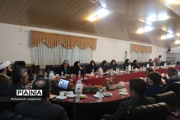 نشست معاونان پرورشی و تربیت‌بدنی شهرستان مناطق مازندران